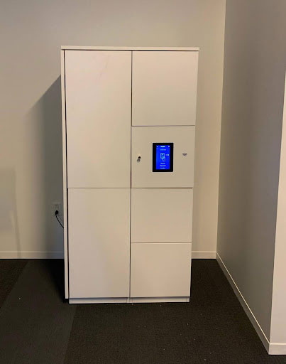smart locker closed